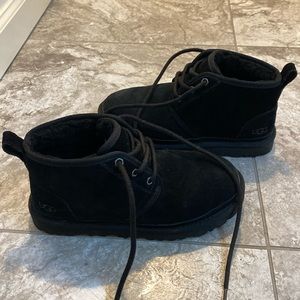 Black Uggs
